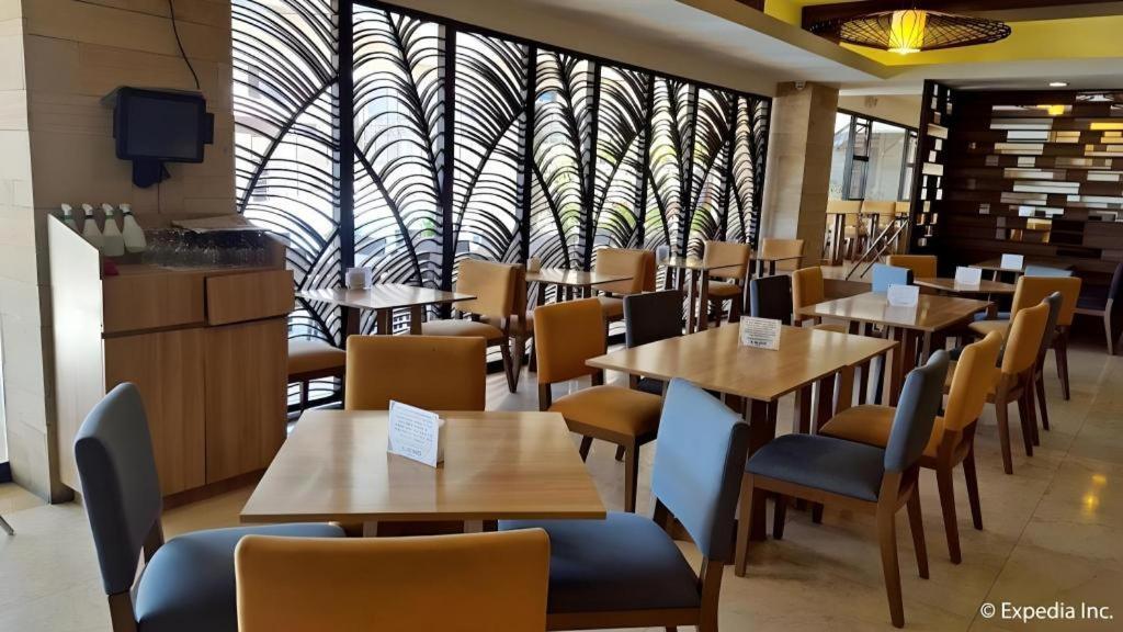 Newtown Plaza Hotel Baguio City Buitenkant foto