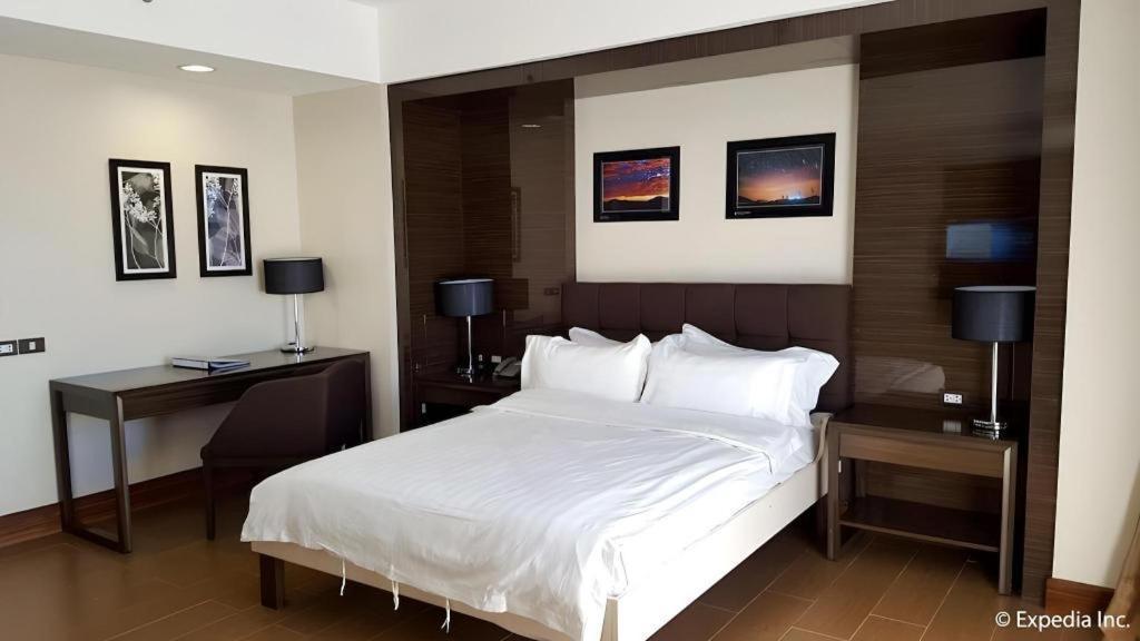 Newtown Plaza Hotel Baguio City Buitenkant foto